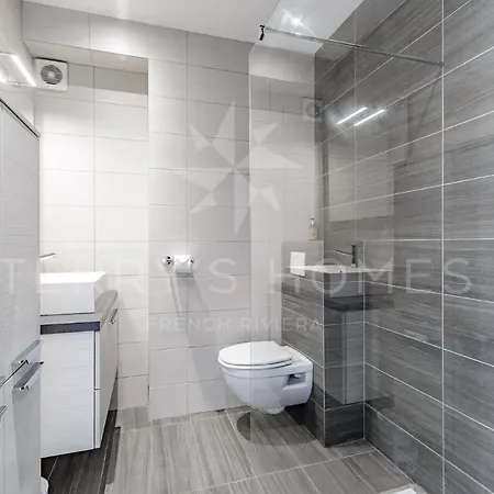 Conny By Terry's Homes Apartament Cannes