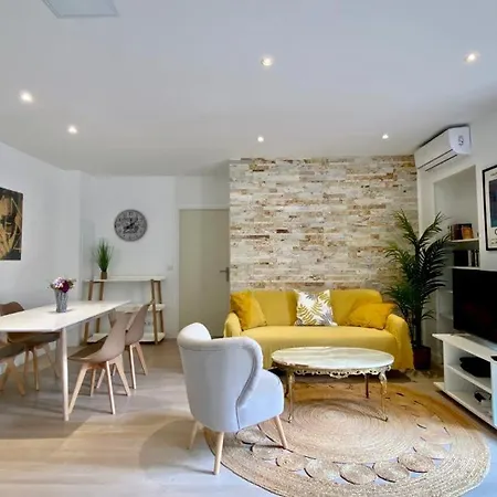 Conny By Terry's Homes *